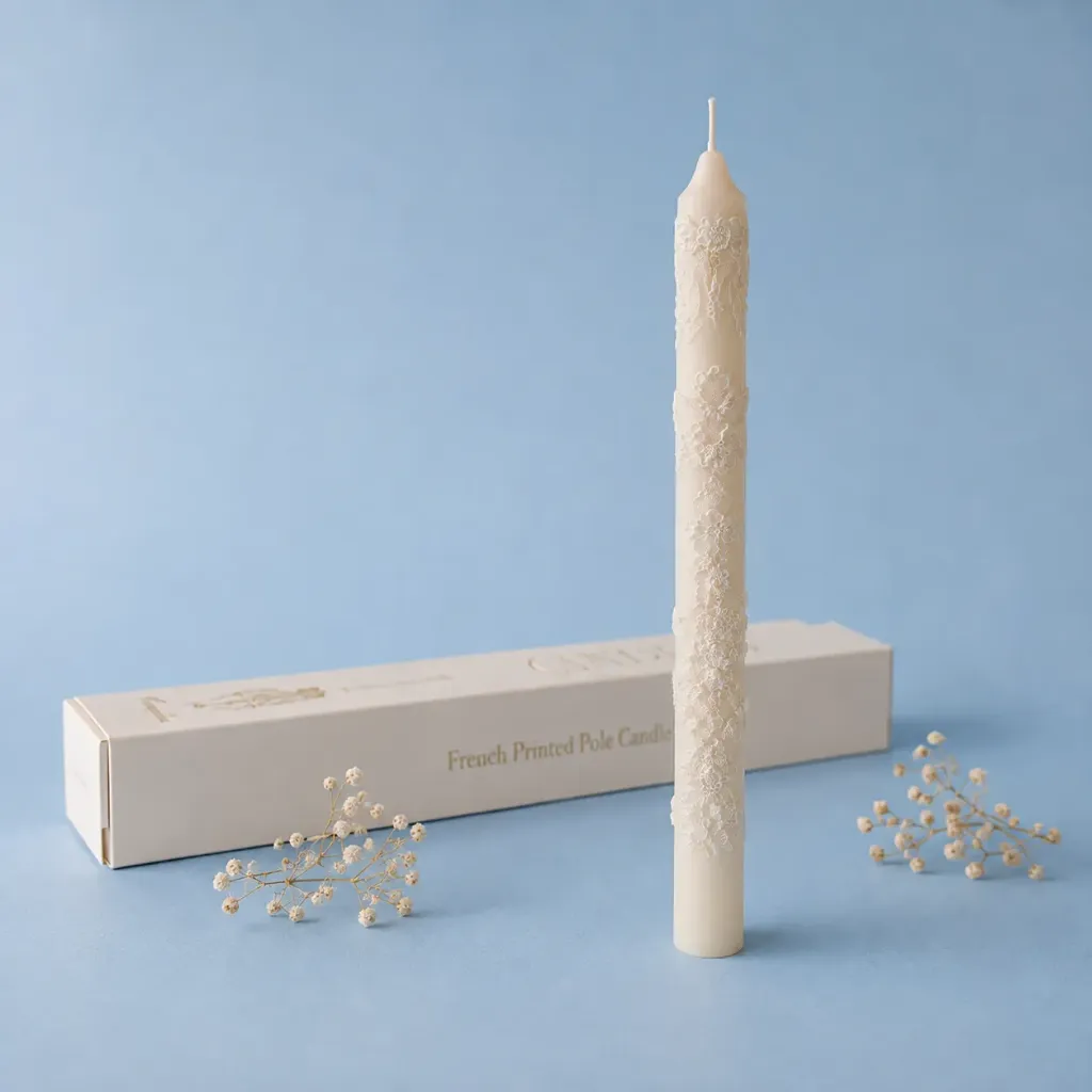 [Classical Elegant Candle] شمعة كلاسيكية أنيقة (كريمية)